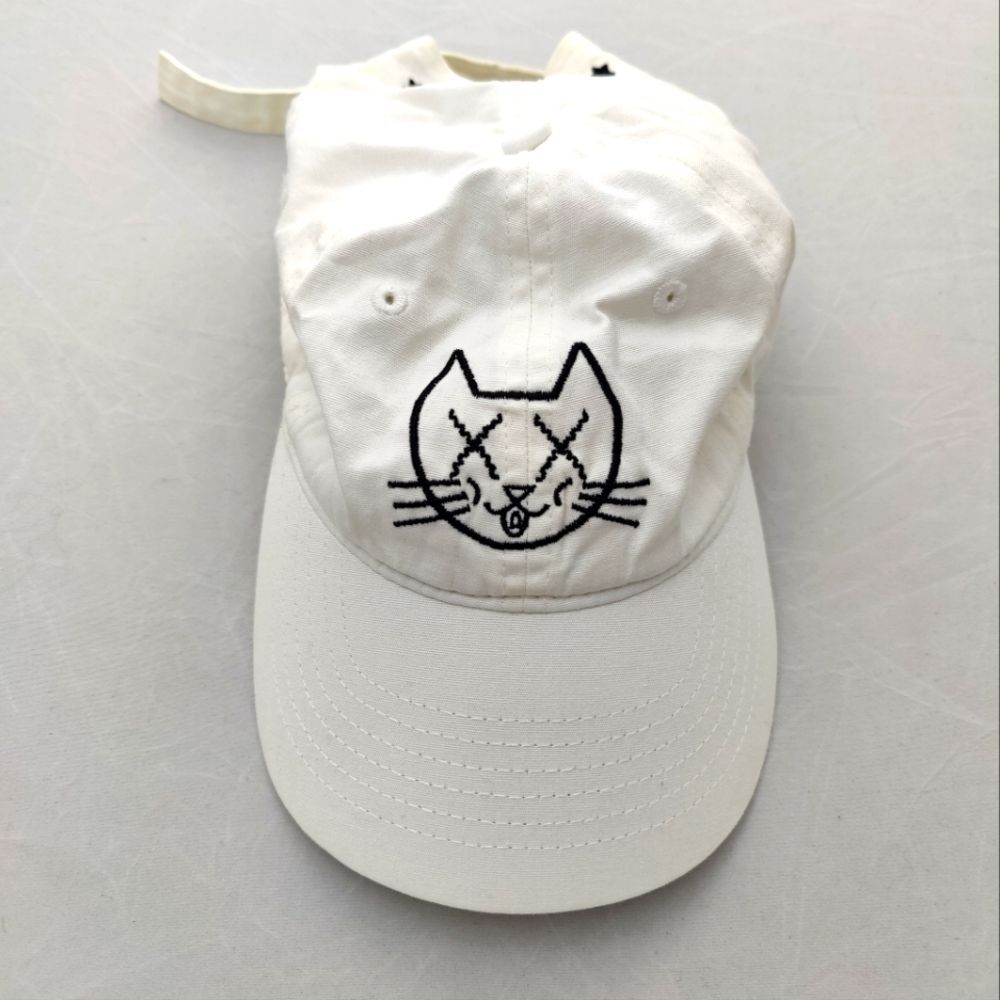 Unisex Sad Cats Off White Baseball Cap, One Size